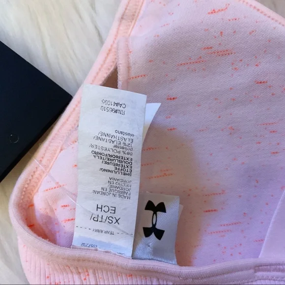 Under Armour Light Support Compression Sports Bra - NWT - Size XS - Picture 7 of 10